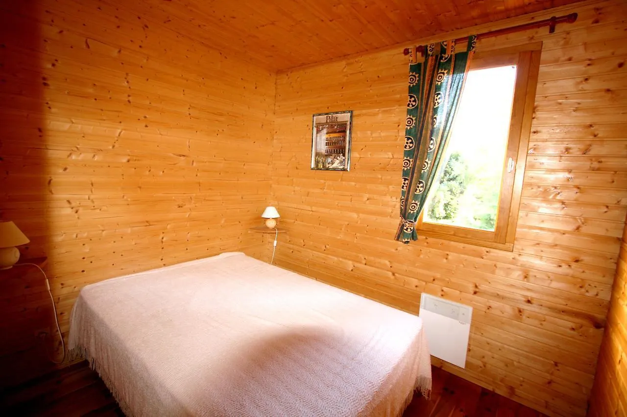 Les Chalets Du Domaine Des Soyeux Saint-Julien-Molin-Molette 0*,
